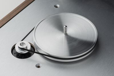 Project Audio Sub-chassis Turntable With 9 Inch Carbon/alu Sandwich Tonearm - PJ97820181