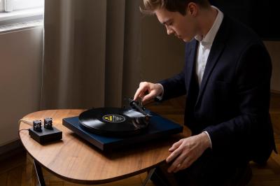Project Audio Debut Carbon EVO Turntable  in Satin Steel Blue - PJ97826008